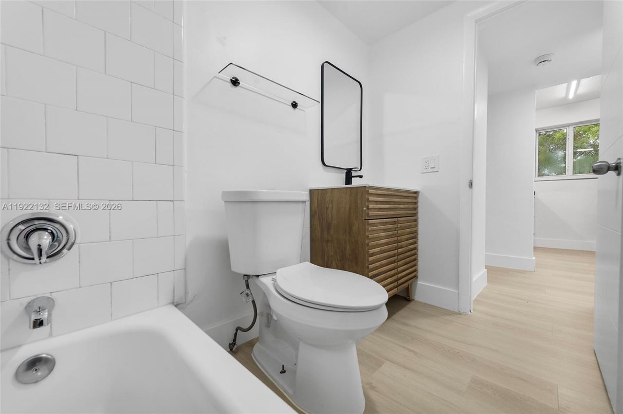 12101 NE 6th Ave, Unit 6, North Miami, FL 33161 Photo