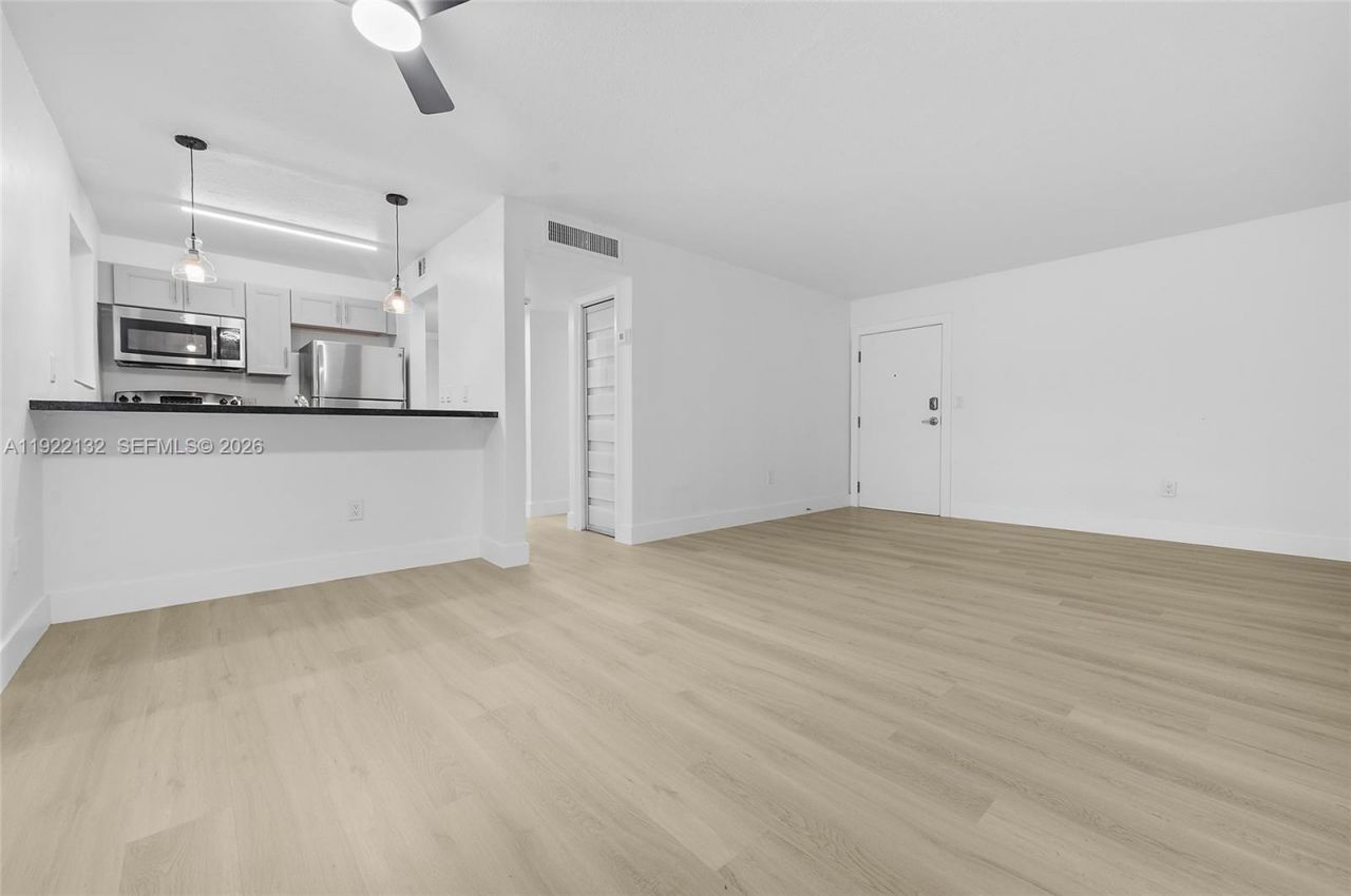12101 NE 6th Ave, Unit 6, North Miami, FL 33161 Photo
