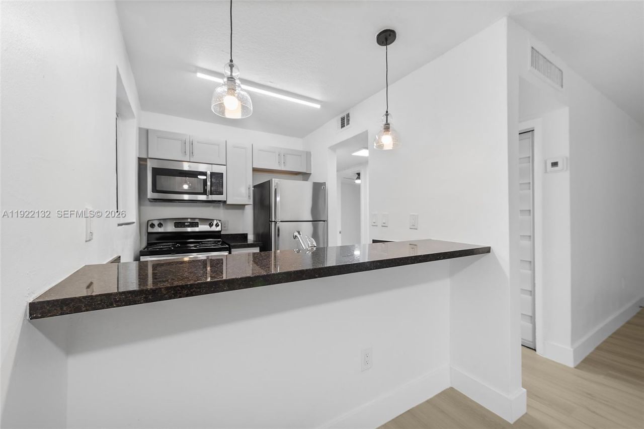 12101 NE 6th Ave, Unit 6, North Miami, FL 33161 Photo