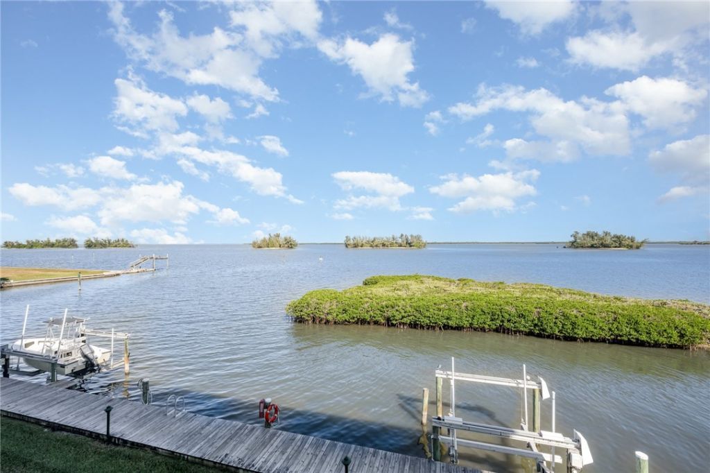 6029 River Run Drive, Unit 6029, Sebastian, FL 32958 Photo