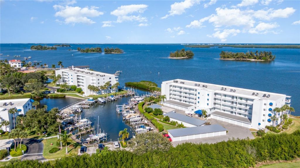 6029 River Run Drive, Unit 6029, Sebastian, FL 32958 Photo