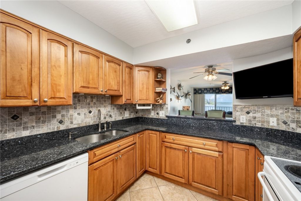 6029 River Run Drive, Unit 6029, Sebastian, FL 32958 Photo