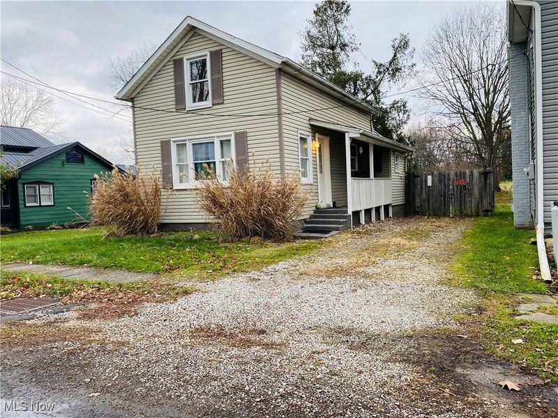 316 Locust Street N, Canal Fulton, OH 44614 Photo 1