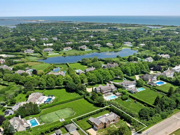 100 Narrow Lane, Southampton, NY 11968