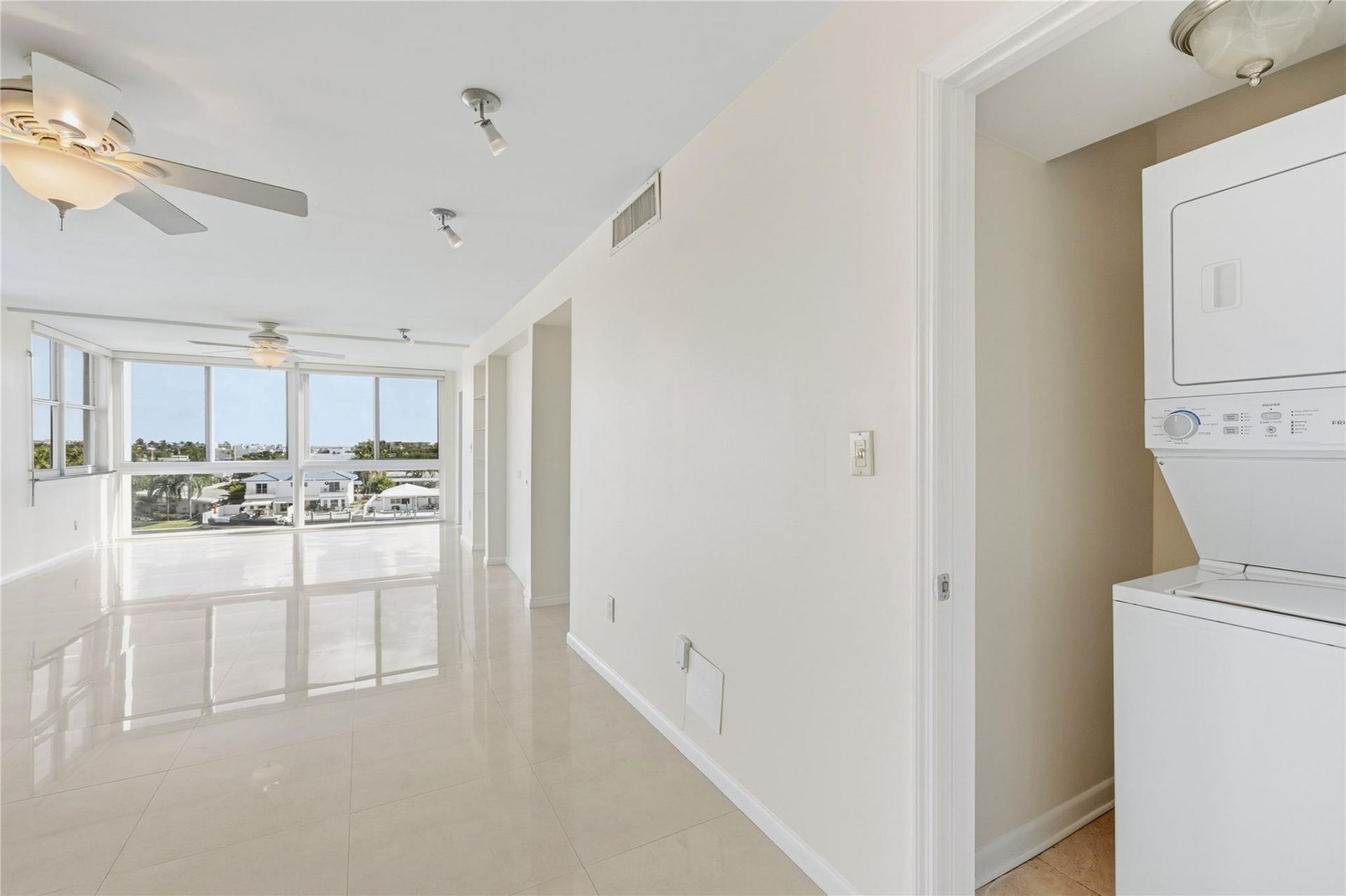 3100 NE 49th Street, Unit 501, Fort Lauderdale, FL 33308 Photo