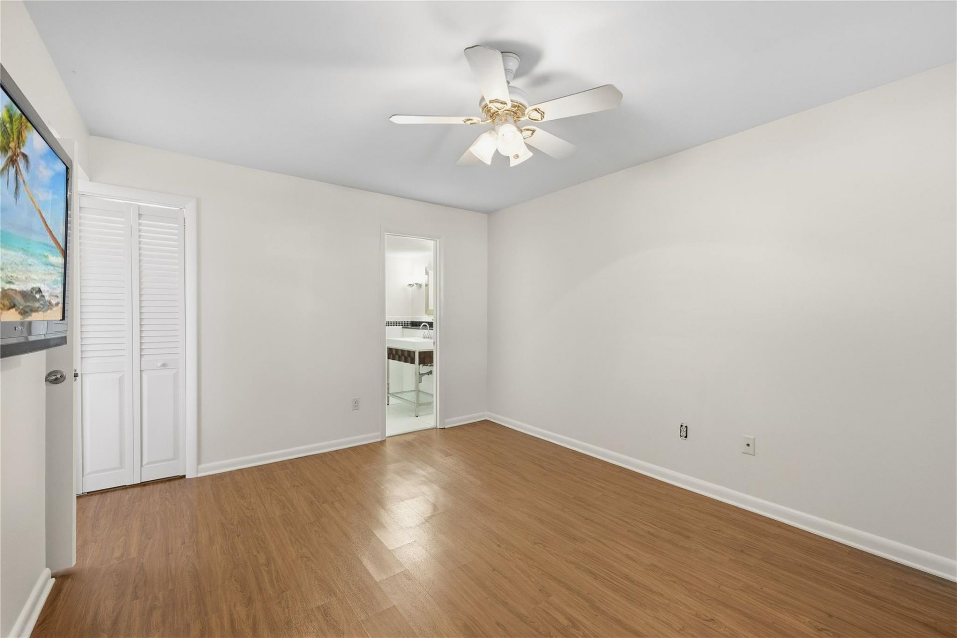 3100 NE 49th Street, Unit 501, Fort Lauderdale, FL 33308 Photo