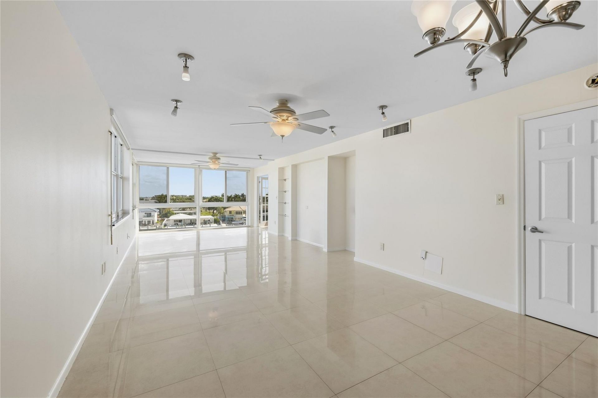 3100 NE 49th Street, Unit 501, Fort Lauderdale, FL 33308 Photo