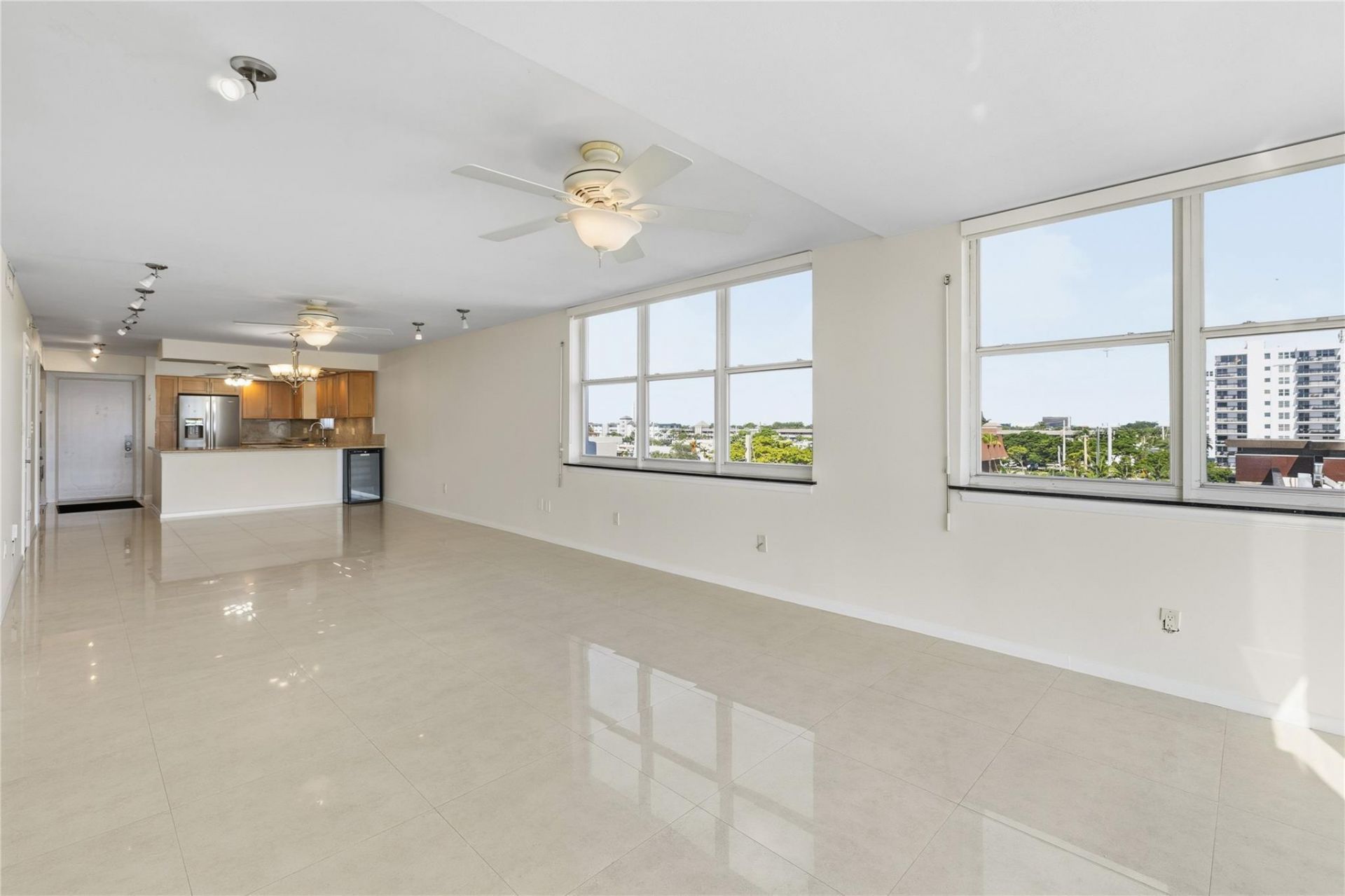 3100 NE 49th Street, Unit 501, Fort Lauderdale, FL 33308 Photo