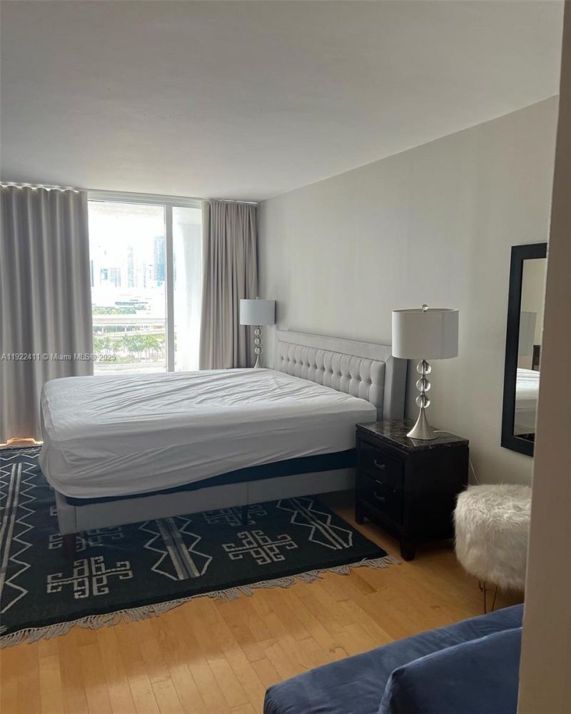 1717 N Bayshore Dr, Unit A-1856, Miami, FL 33132 Photo