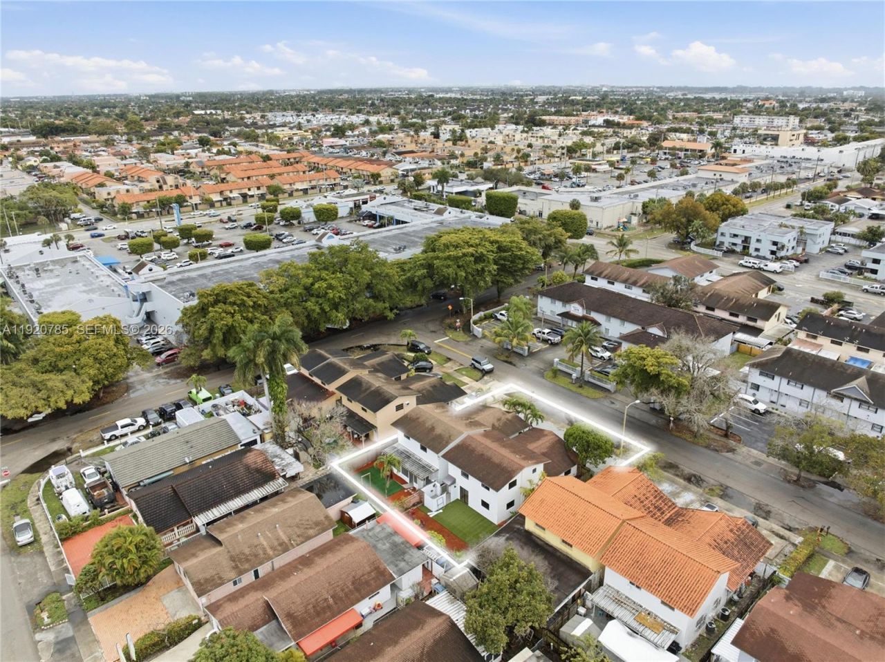 1281 W 42nd St, Hialeah, FL 33012 Photo