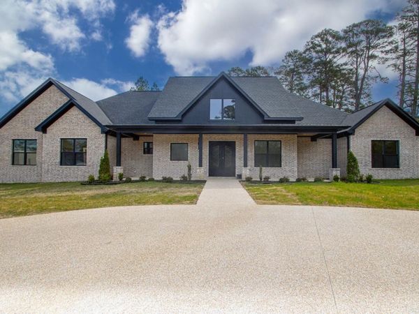 233 Arlington Park Terrace, Hot Springs, AR 71901