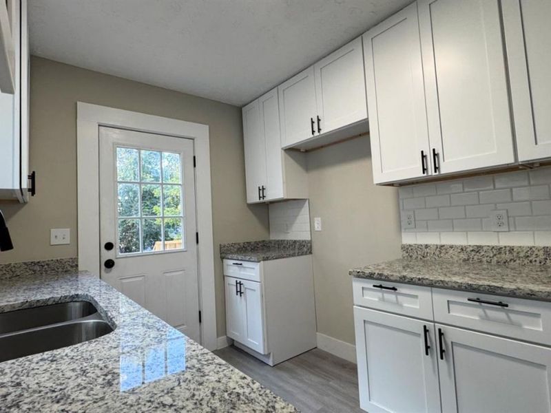 6949 Cambridge Avenue, Mariemont, OH 45227 Photo 12