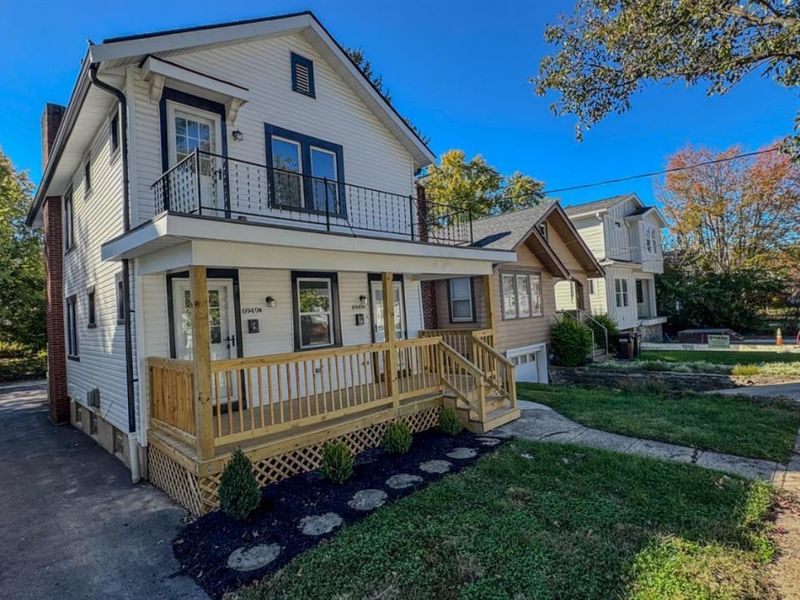 6949 Cambridge Avenue, Mariemont, OH 45227 Photo 2