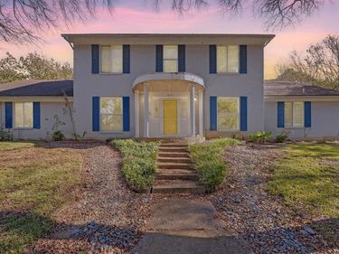 817 Sylvan Drive, Fort Worth, TX 76120