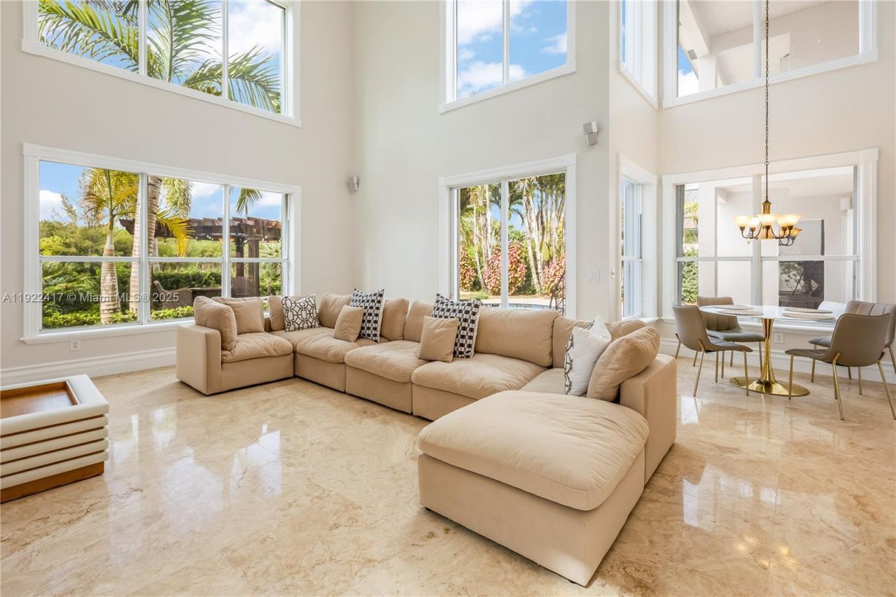 5028 SW 195th Ter, Miramar, FL 33029 Photo