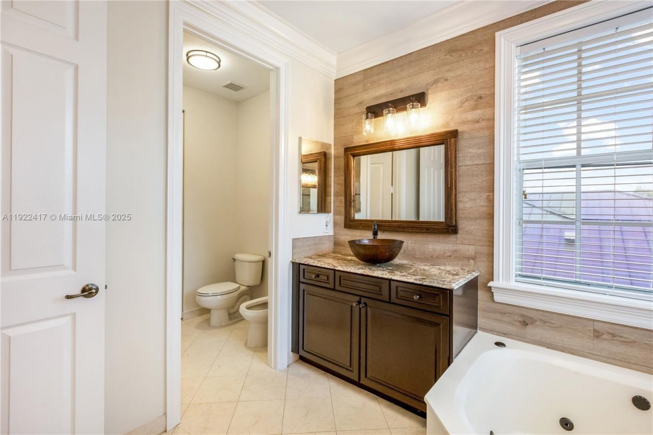 5028 SW 195th Ter, Miramar, FL 33029 Photo