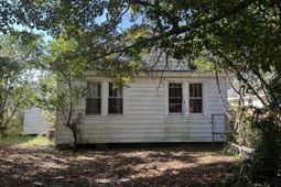 872 Ashley Avenue photo 4