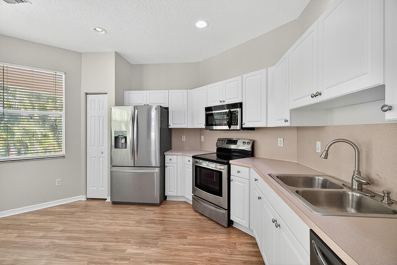 313 SW Perdido Key Street, Port Saint Lucie, FL 34986 Photo