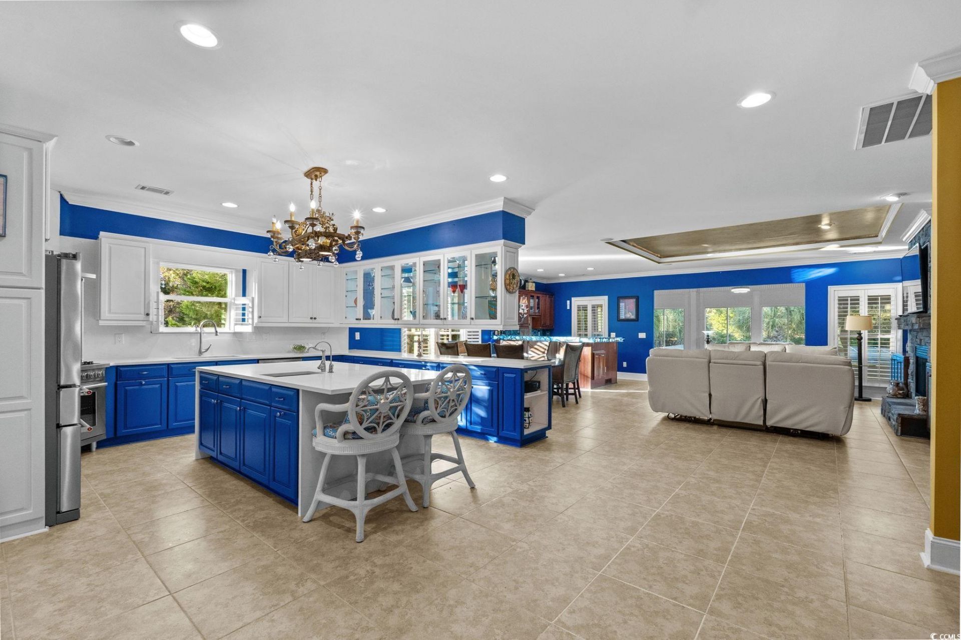 302 Kingston Rd. Photo 10