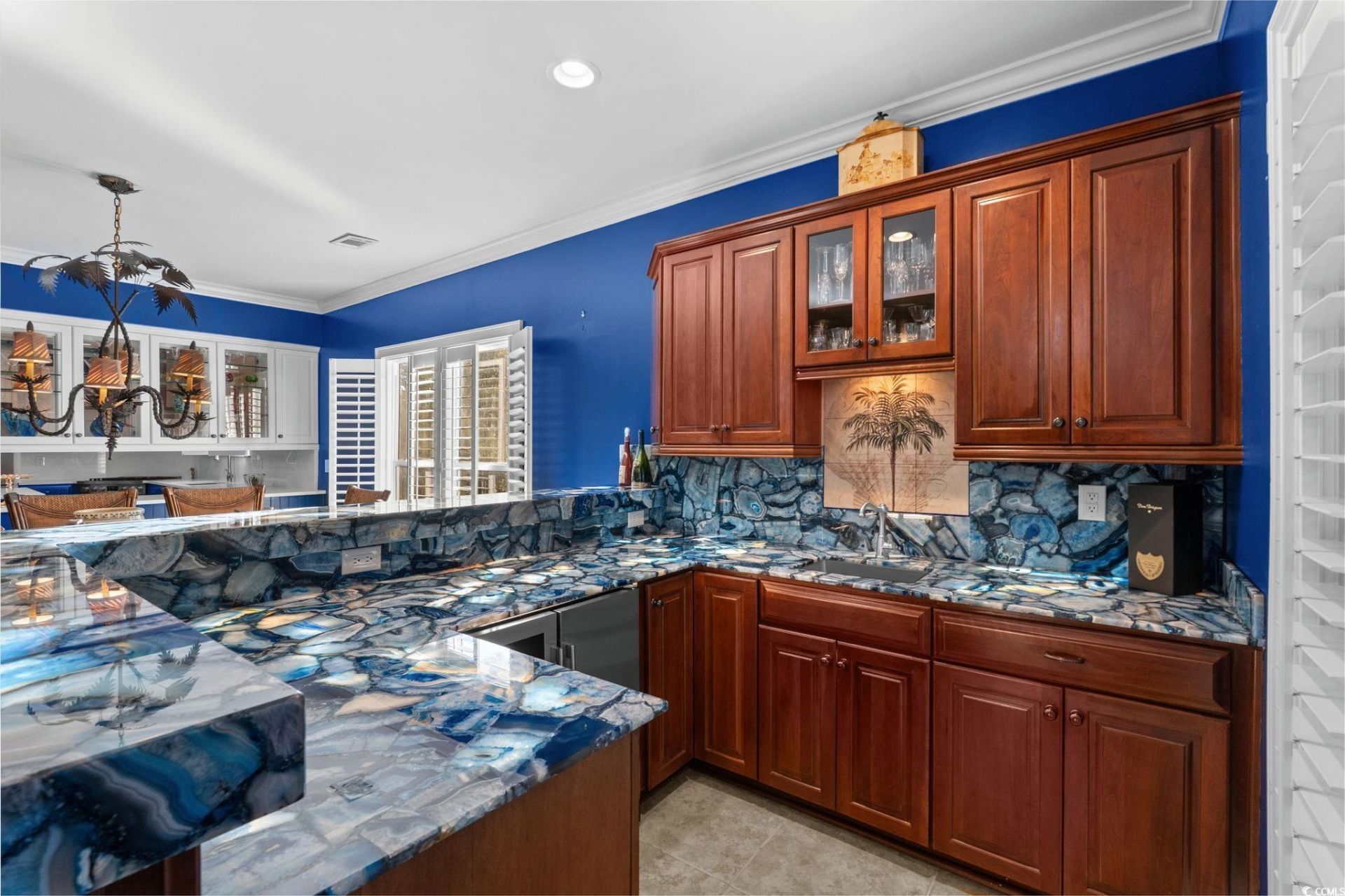 302 Kingston Rd. Photo 13