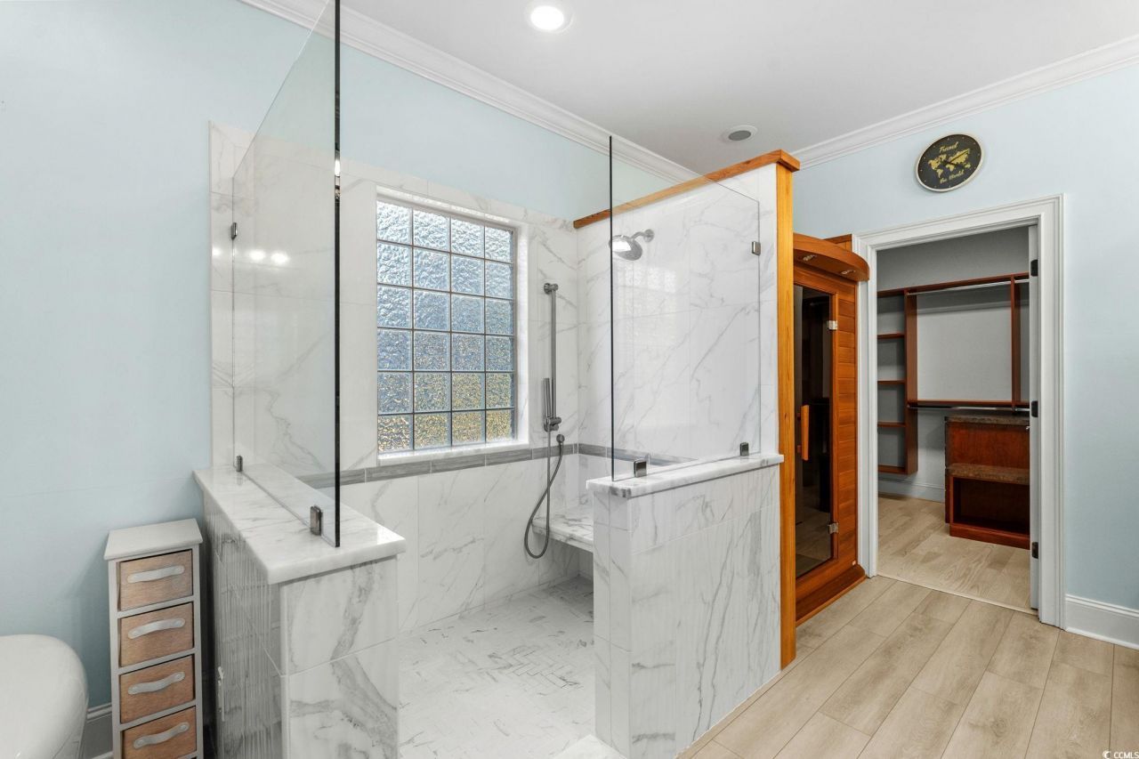 302 Kingston Rd. Photo 20