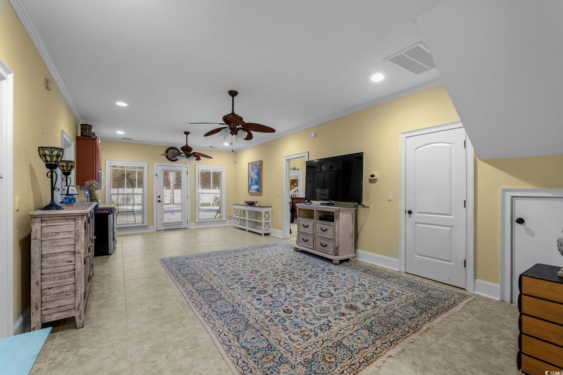 302 Kingston Rd. Photo 23