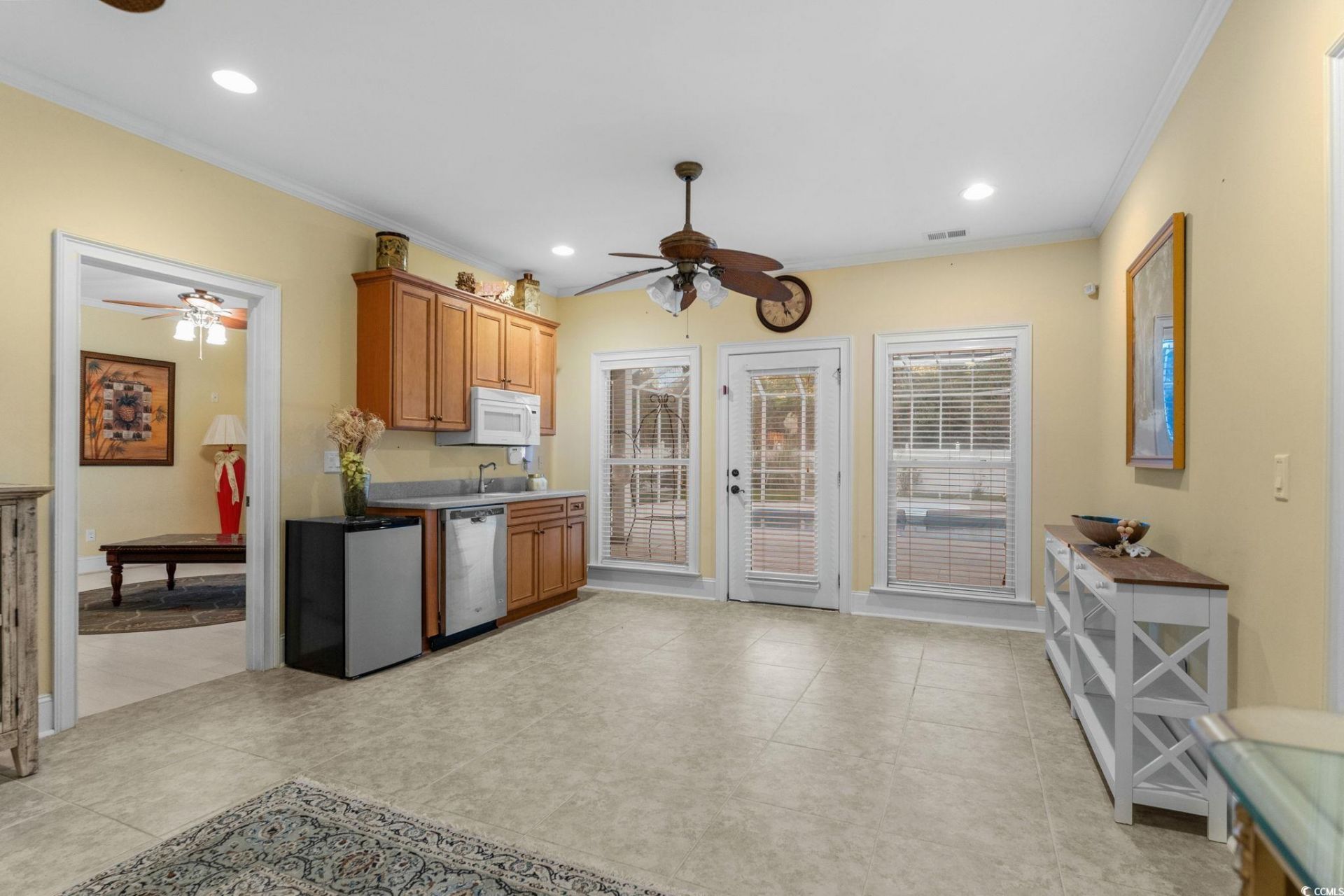 302 Kingston Rd. Photo 24