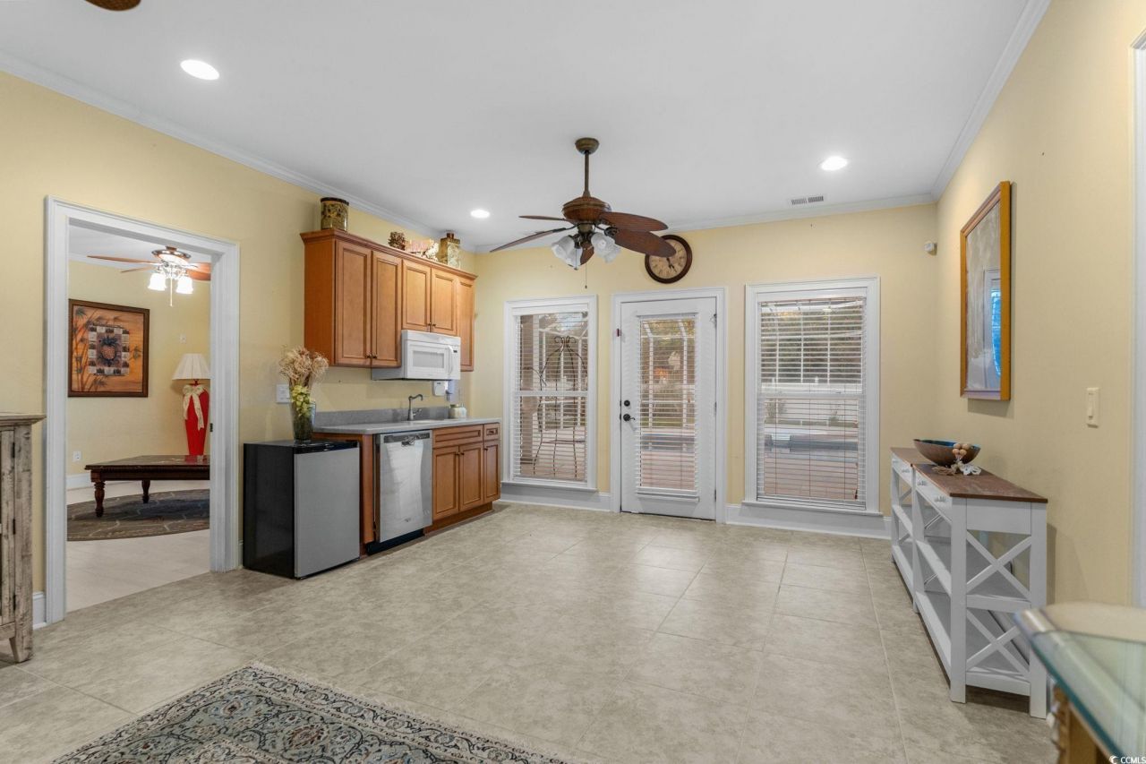 302 Kingston Rd. Photo 25