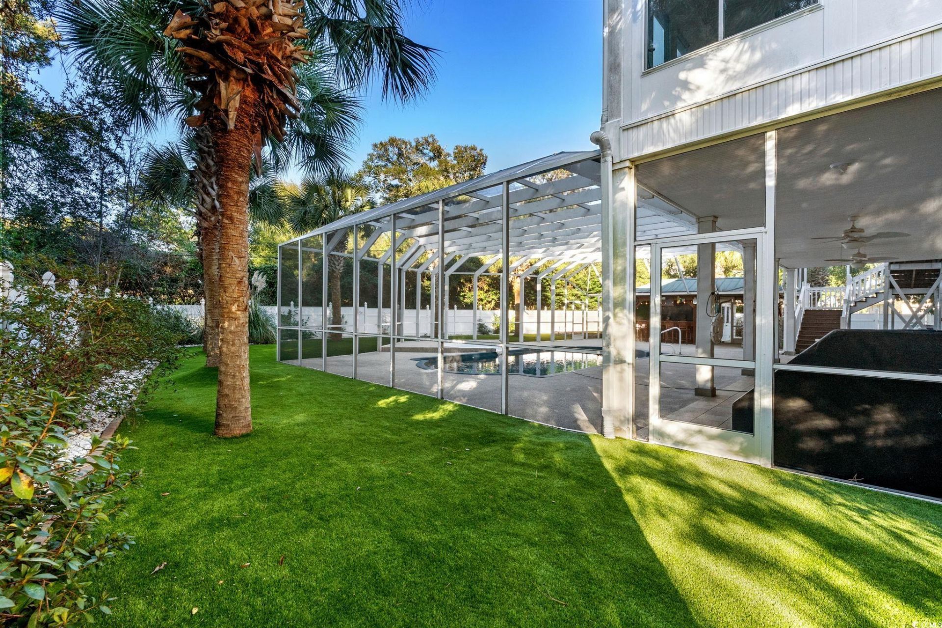 302 Kingston Rd. Photo 32