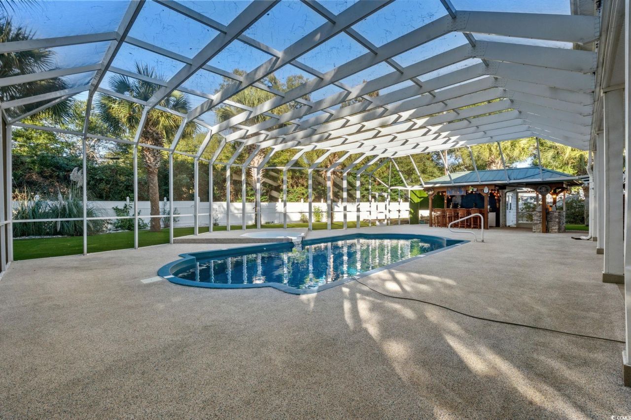 302 Kingston Rd. Photo 33