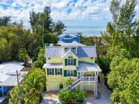 705 N Shore Drive Primary Photo