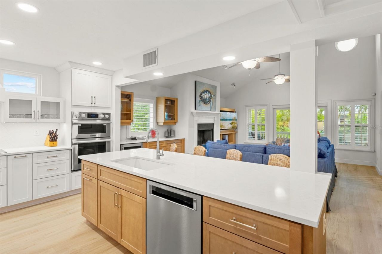 705 N Shore Drive, Anna Maria, FL 34216 Photo