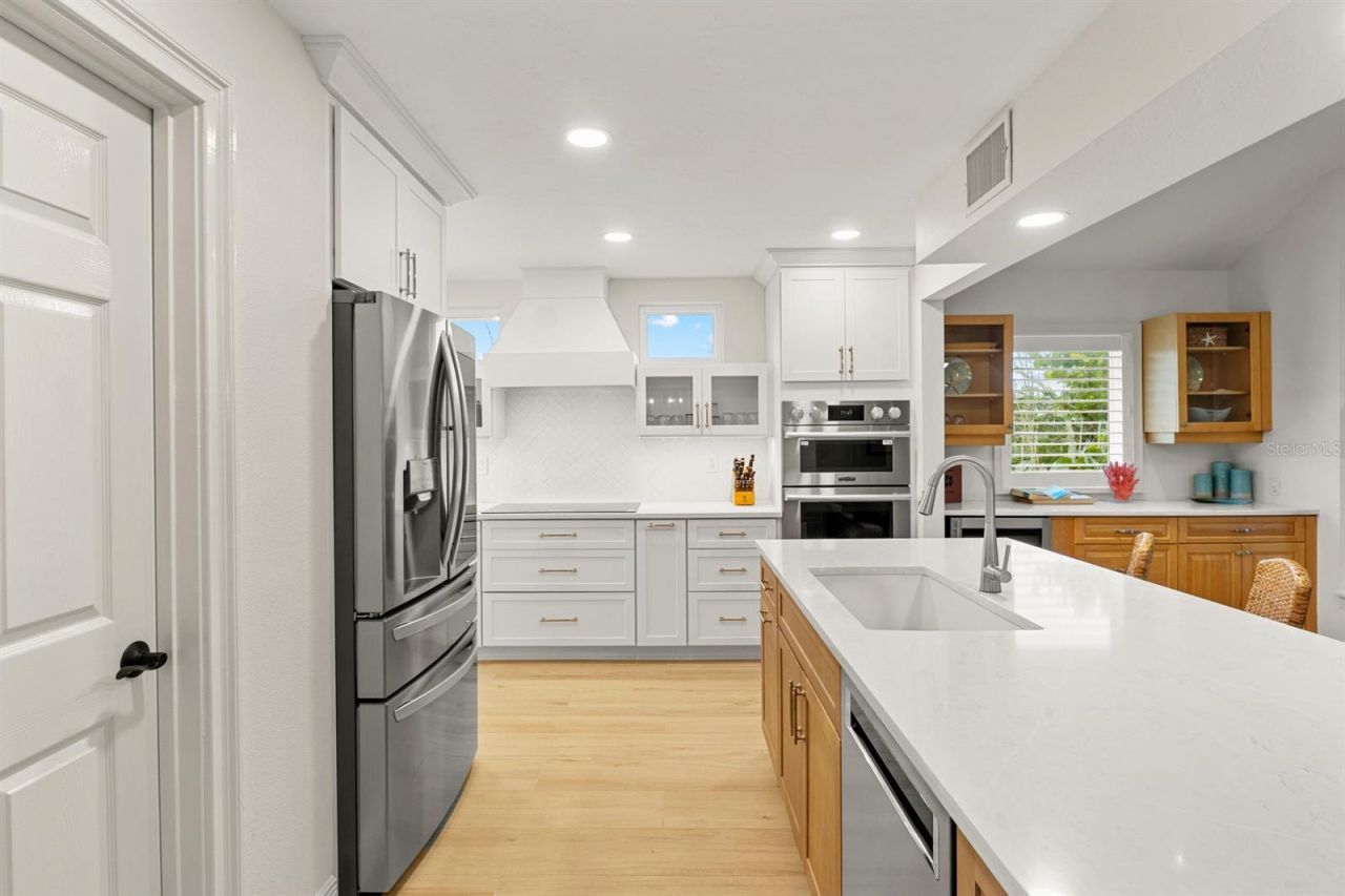 705 N Shore Drive, Anna Maria, FL 34216 Photo