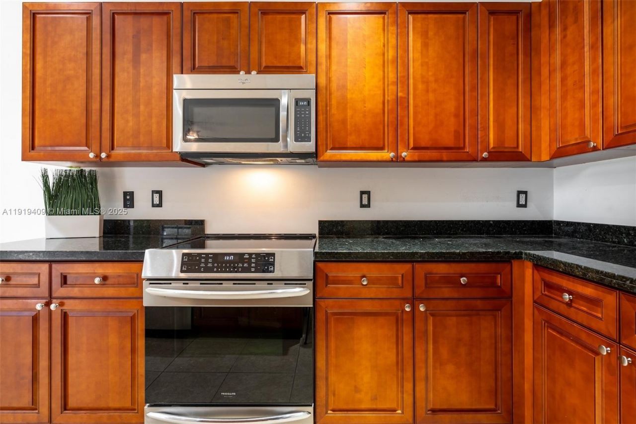 4816 NW 56th Ct, Tamarac, FL 33319 Photo