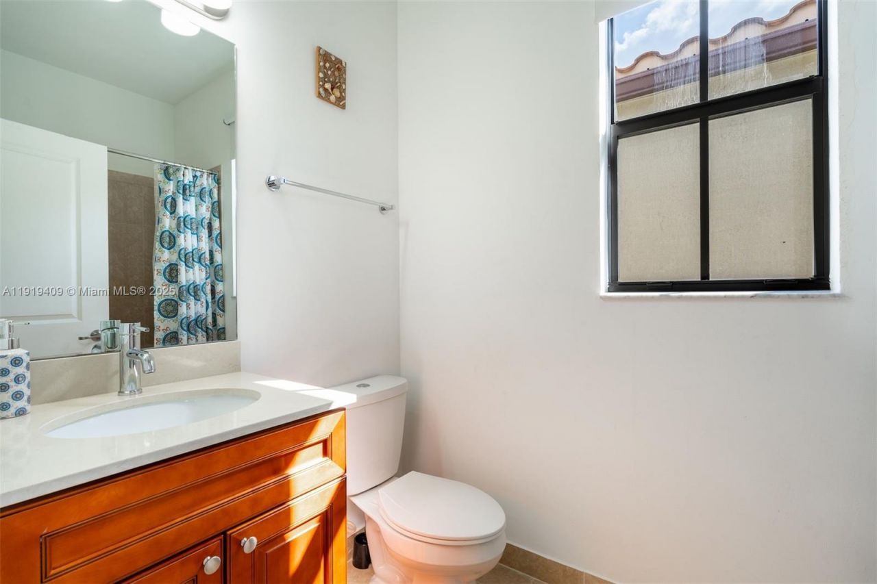 4816 NW 56th Ct, Tamarac, FL 33319 Photo