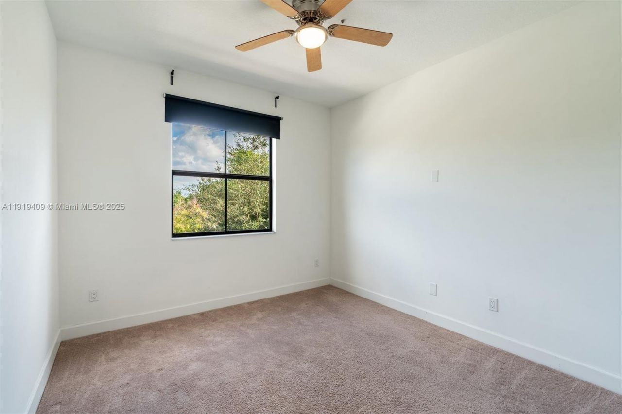 4816 NW 56th Ct, Tamarac, FL 33319 Photo