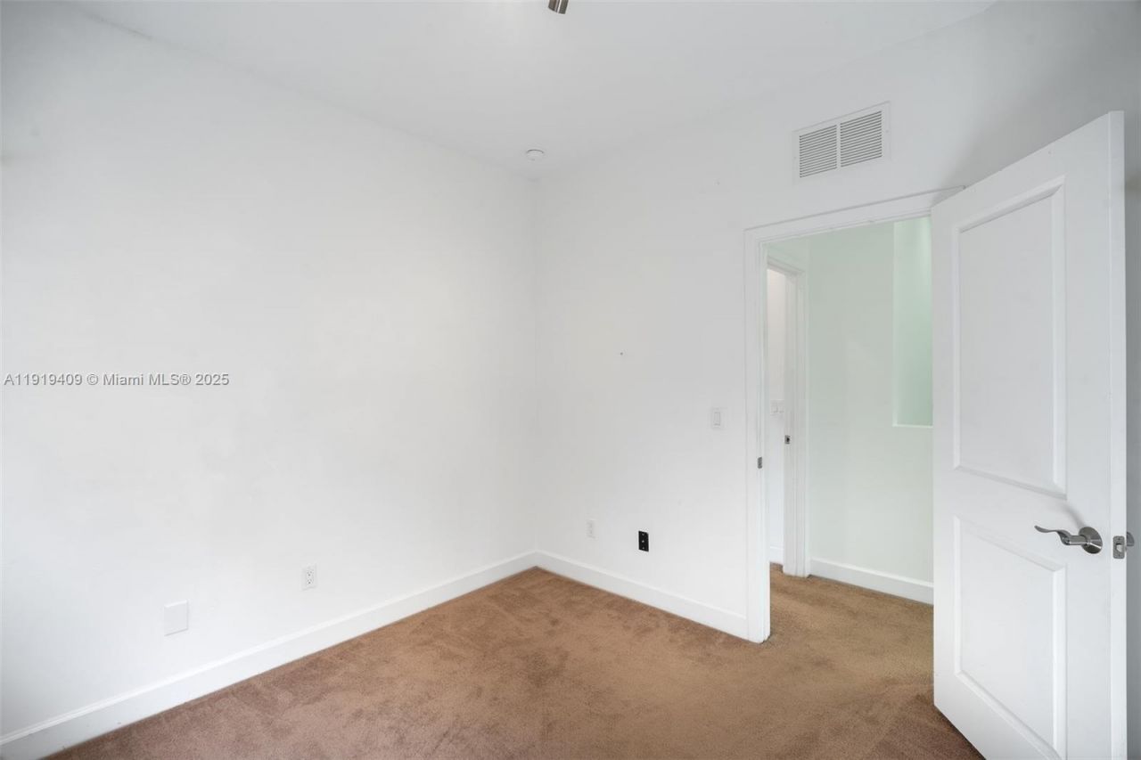 4816 NW 56th Ct, Tamarac, FL 33319 Photo