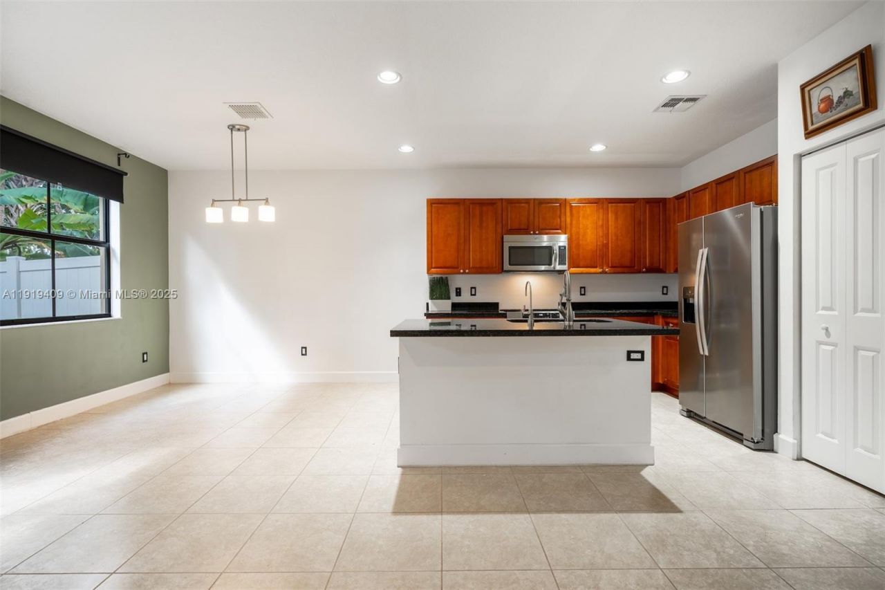 4816 NW 56th Ct, Tamarac, FL 33319 Photo