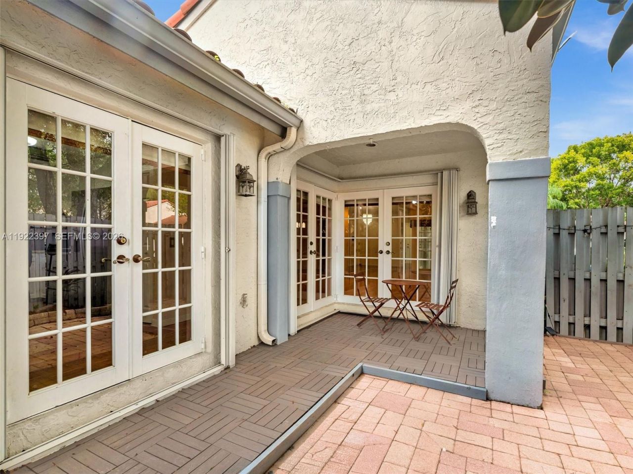 1361 Cottonwood Cir, Weston, FL 33326 Photo