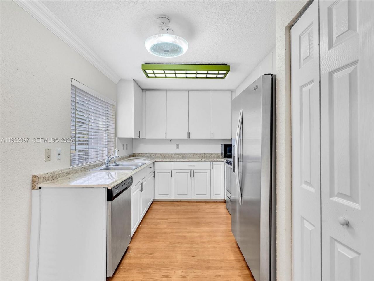 1361 Cottonwood Cir, Weston, FL 33326 Photo