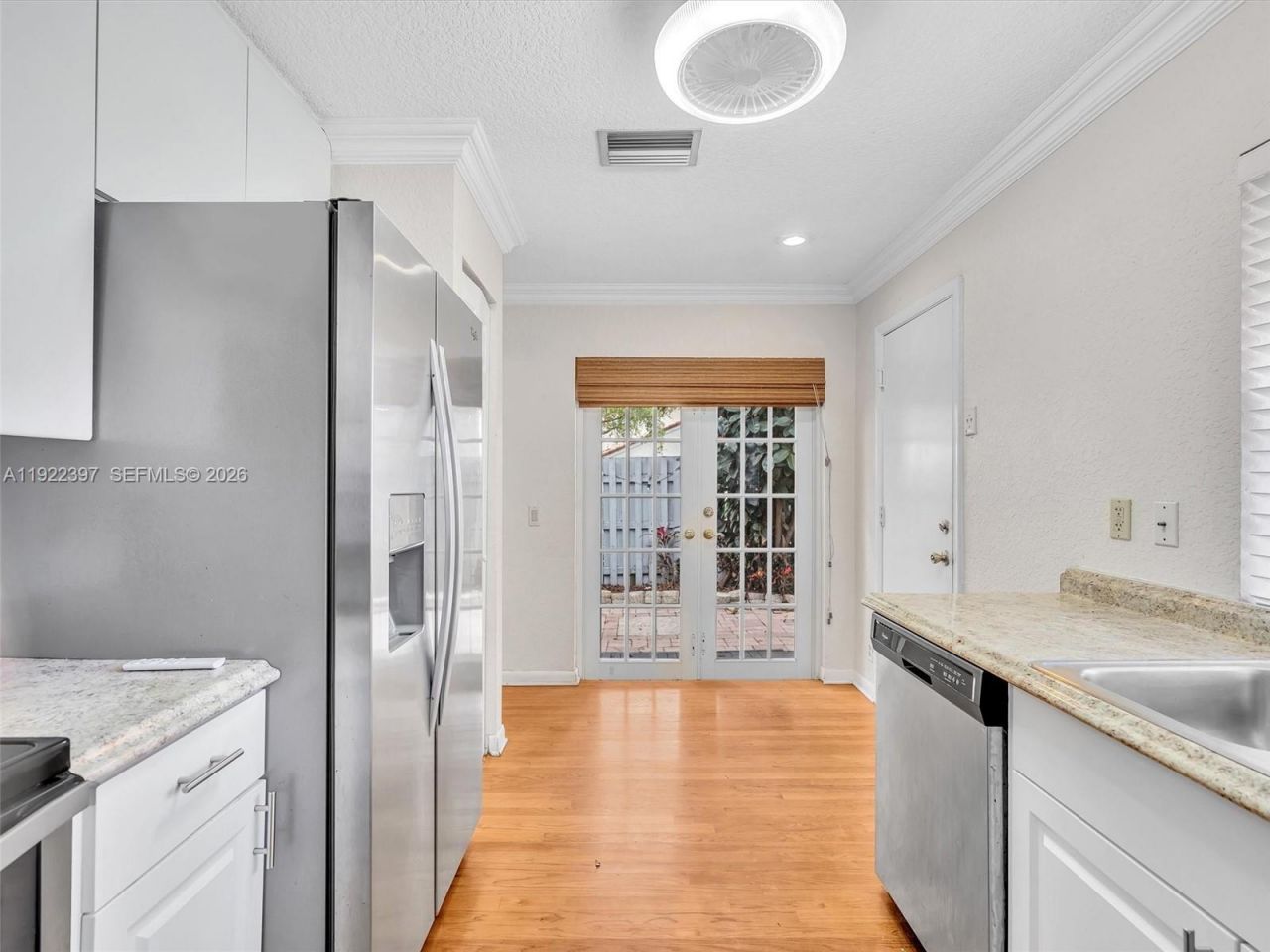 1361 Cottonwood Cir, Weston, FL 33326 Photo