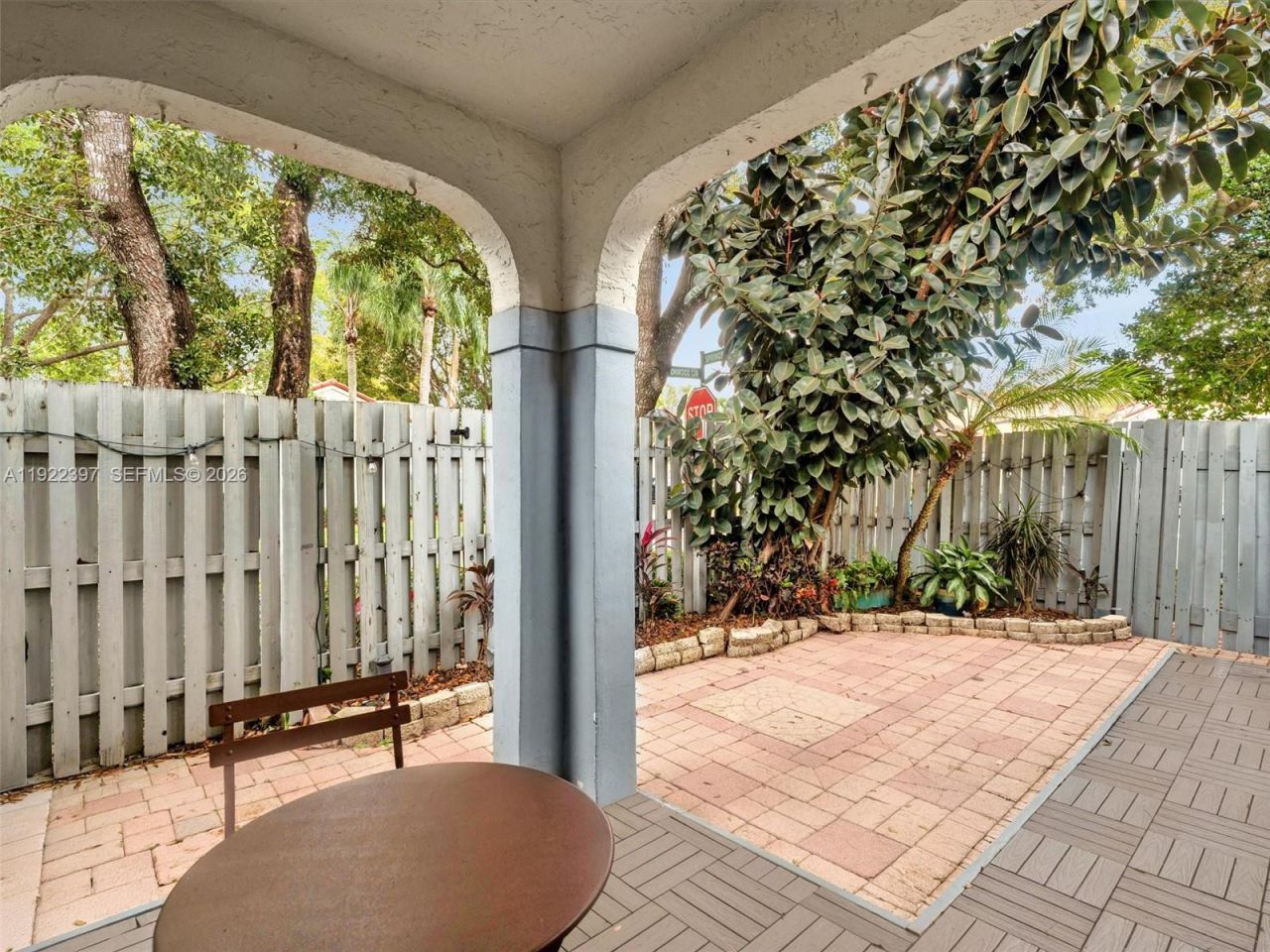 1361 Cottonwood Cir, Weston, FL 33326 Photo