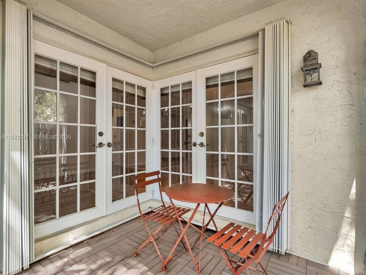 1361 Cottonwood Cir, Weston, FL 33326 Photo