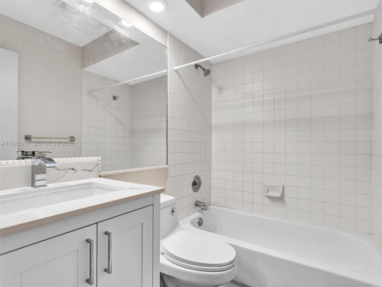 1361 Cottonwood Cir, Weston, FL 33326 Photo