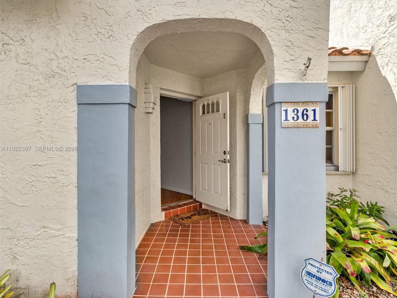 1361 Cottonwood Cir, Weston, FL 33326 Photo