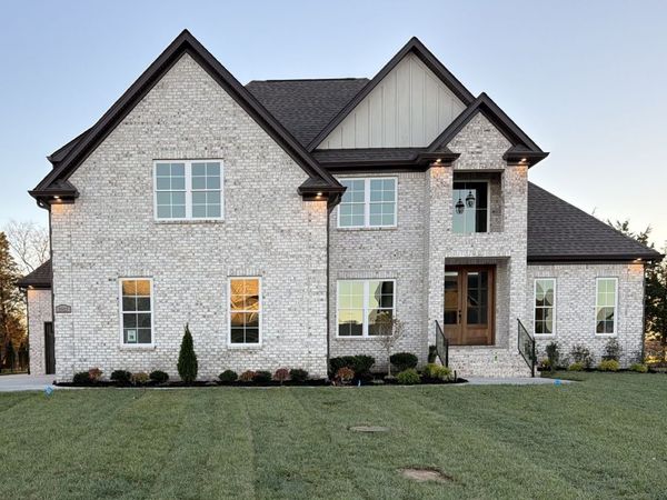 3917 Delzotto Drive, Murfreesboro, TN 37128