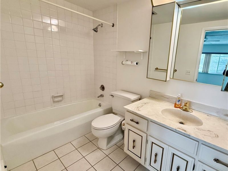 935 Canyon View Road, Unit 202, Sagamore Hills, OH 44067 Photo 22