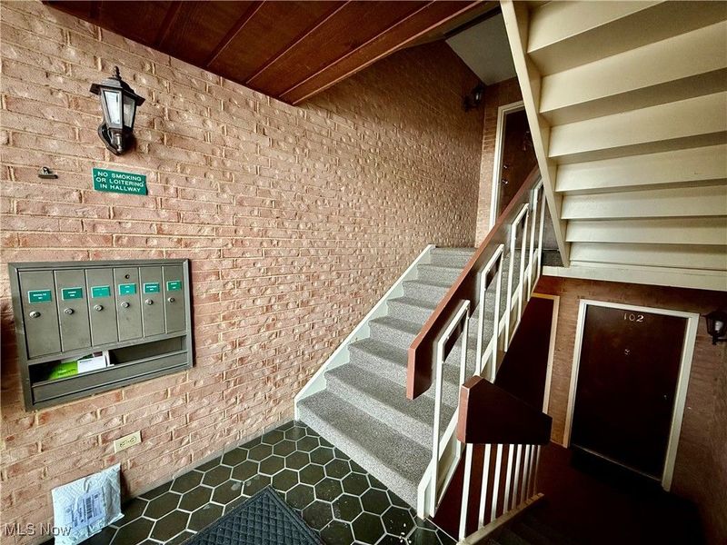 935 Canyon View Road, Unit 202, Sagamore Hills, OH 44067 Photo 3