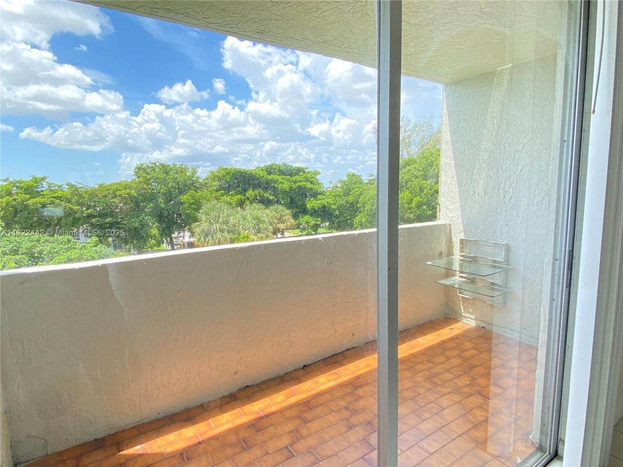 10000 NW 80th Ct, Unit 2528, Hialeah Gardens, FL 33016 Photo