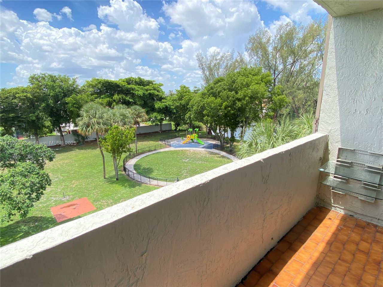 10000 NW 80th Ct, Unit 2528, Hialeah Gardens, FL 33016 Photo